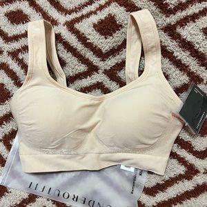 NWT underoutfit wireless bra